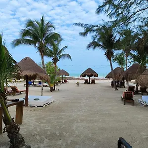 By Xaloc 4*, Isola Holbox Messico